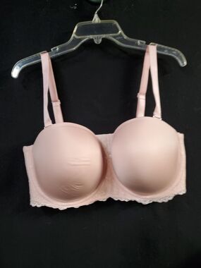 torrid Light Pink Convertible Strap Bra with Lace Band 40 DDD
